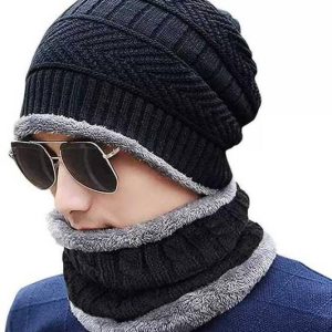 U UZAN Beanie