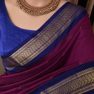 KanjiQueen Woven Kanjivaram Silk Blend Saree