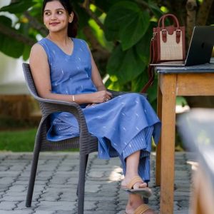 Divastri Women Cotton Rayon Kurta Pant Set