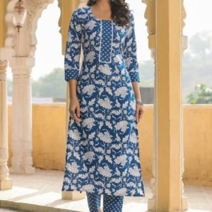 Doongari Wala Women Pure Cotton Kurta Pant Set