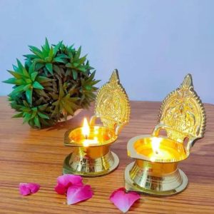 Shreeja Shilpcraft Brass Diya for Mandir Pooja and Diwa...