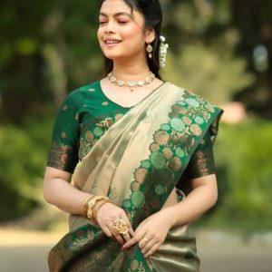 COSBILA FASHION Woven Banarasi Silk Blend Saree