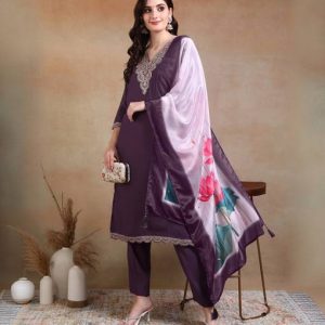 New Ethnic 4 You Women Silk Blend Kurta Pant Dupatta Set