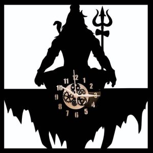 URBAN QRAFT Analog 31 cm X 24 cm Wall Clock