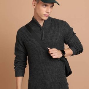 HIGHLANDER Men Solid High Neck Black Sweater