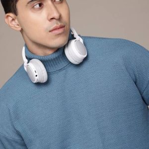 Roadster Men Self Design Turtle Neck Blue Sweater