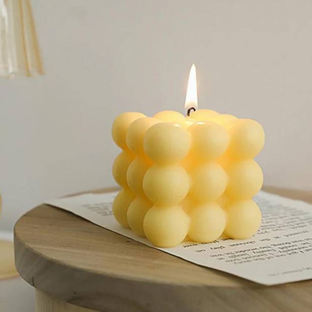Sweezy Scented Bubble Cube Vanilla Candle