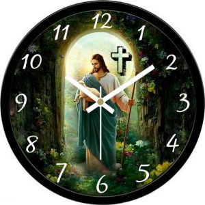 Fashion World Analog 30 cm X 30 cm Wall Clock