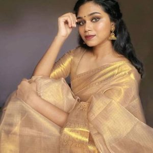 SHRIMAY Woven Kanjivaram Silk Blend Saree